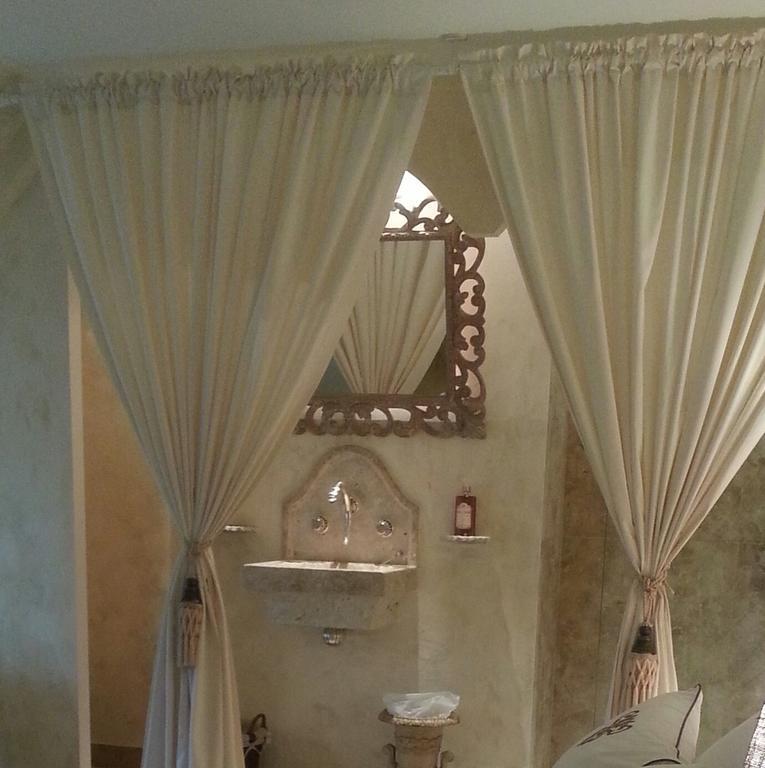 Chambres D'Hotes Jardin D'Ivoire Saint-Gervais-la-Foret Room photo